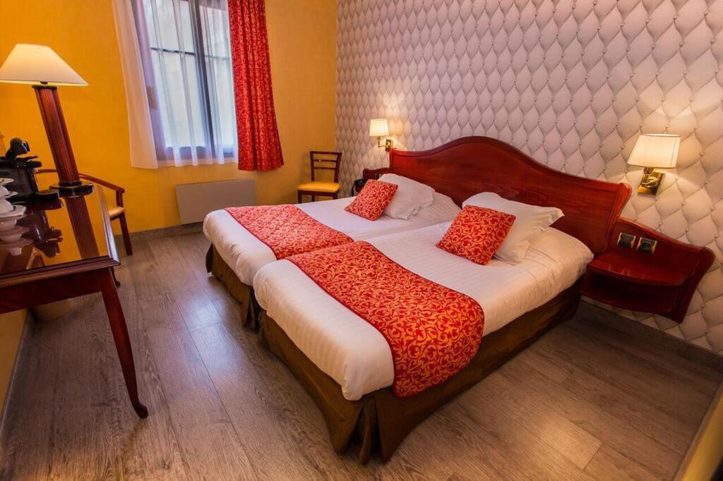 Cit'Hotel - Hotel Le Cèdre Noyon Esterno foto