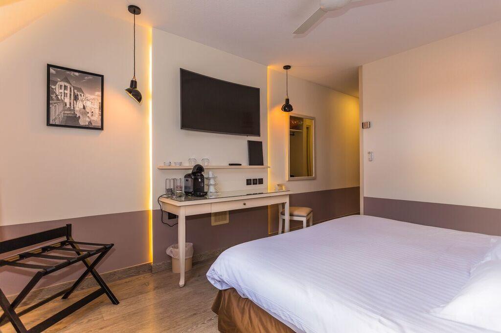 Cit'Hotel - Hotel Le Cèdre Noyon Esterno foto
